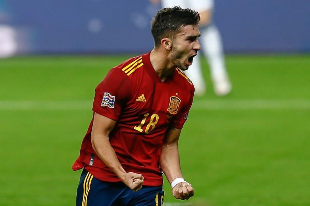 西班牙队大胜瑞士,继续领跑小组 西班牙队大胜瑞士,继续领跑小组