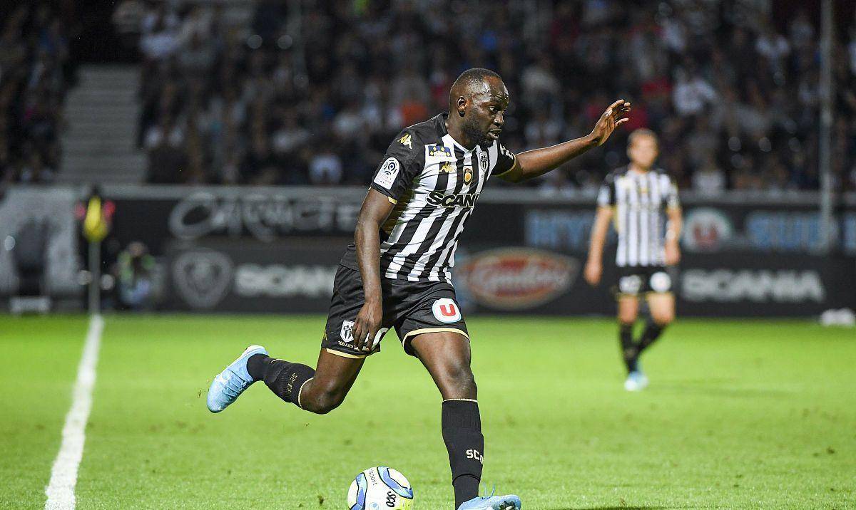 尼日利亚自行车选手冠军在望 尼日利亚自行车选手冠军在望