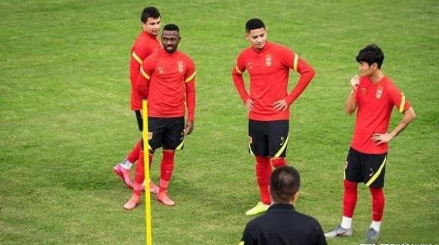 关于中国足球队集结力量,誓要夺取国际赛冠军的信息 关于中国足球队集结力量,誓要夺取国际赛冠军的信息