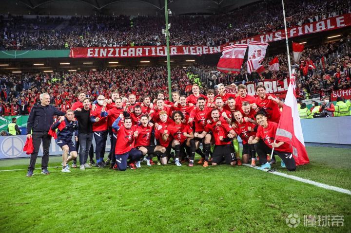 汉堡主场遭遇弗赖堡,惨败收官 汉堡主场遭遇弗赖堡,惨败收官