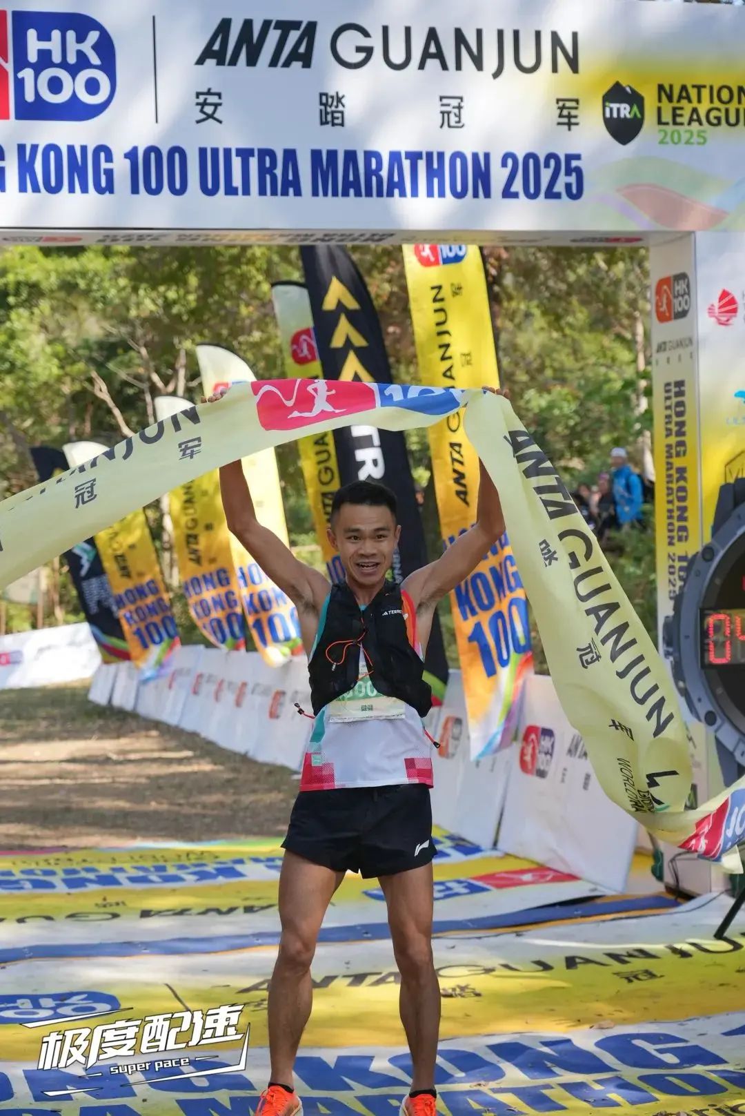 横空出世,新健儿横扫各项赛场夺冠的简单介绍 横空出世,新健儿横扫各项赛场夺冠的简单介绍