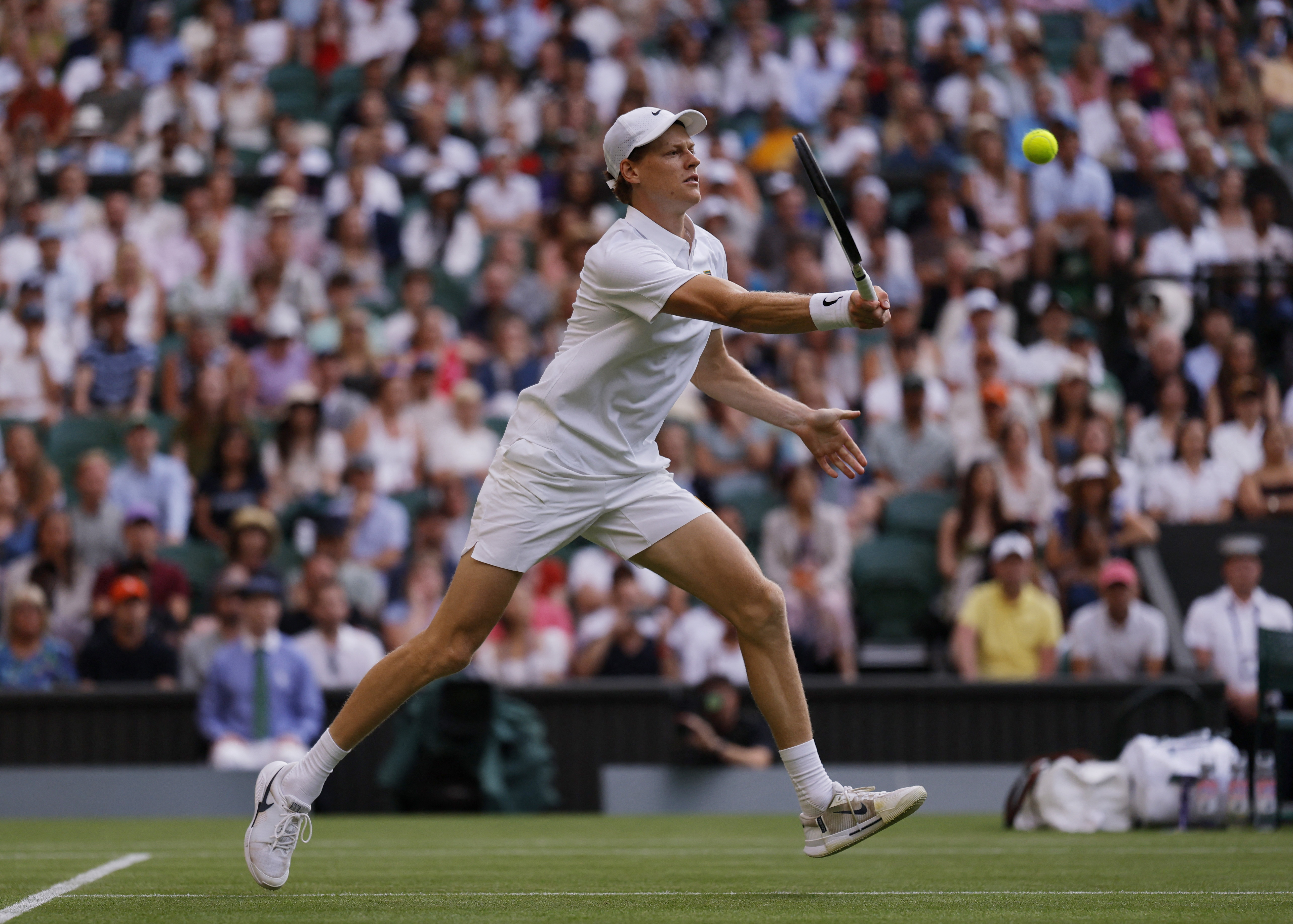 拉沃尔杯完胜温网,辛纳高光表现的简单介绍 拉沃尔杯完胜温网,辛纳高光表现的简单介绍