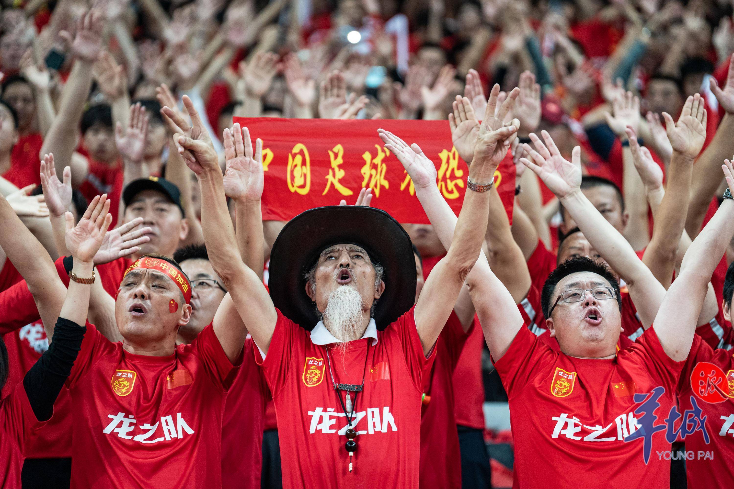 精彩比赛连连上演！球迷赞不绝口