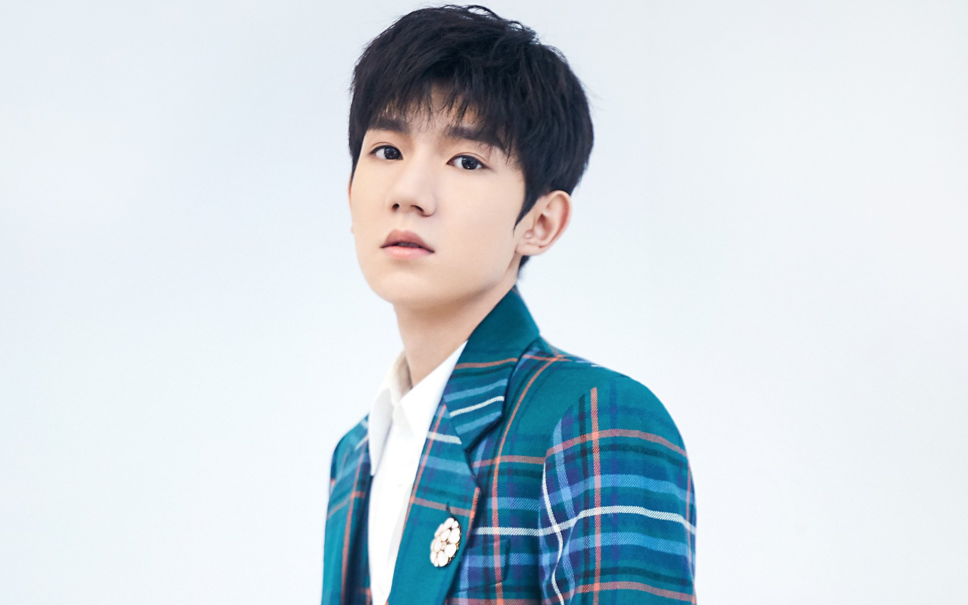 大地沉默时,天空在叹息