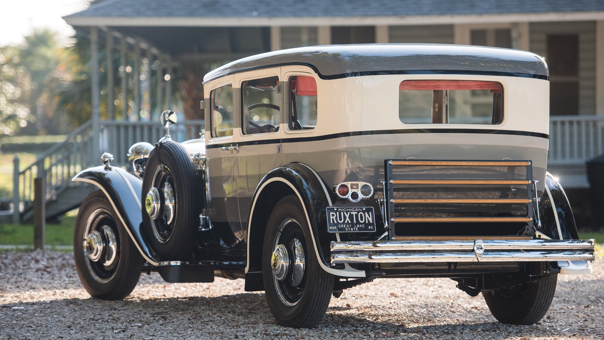 伊布，引擎轰鸣中的绿茵君王