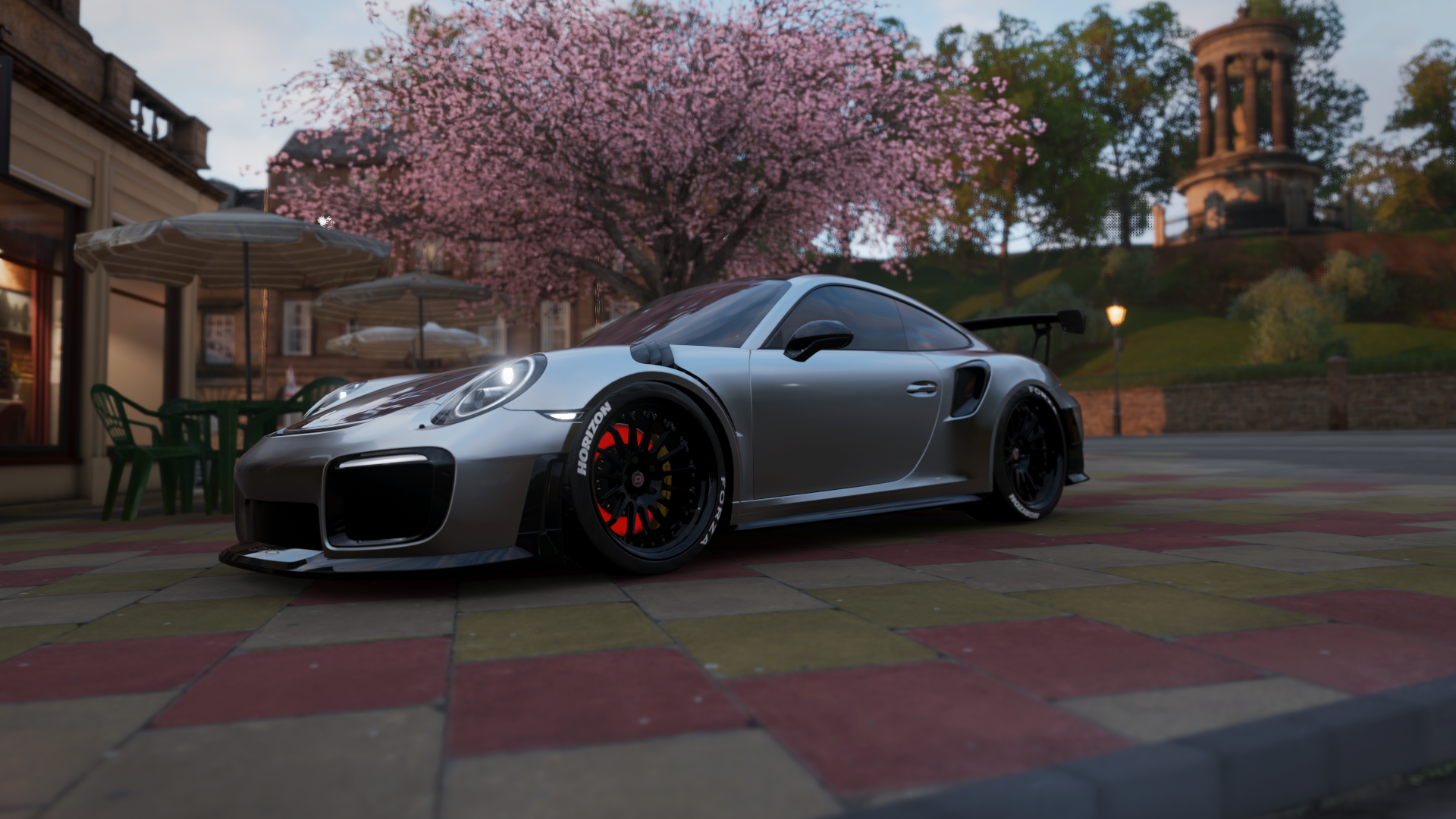 绿茵场与硬木地，西甲德比与勇士淘汰赛的双重激情